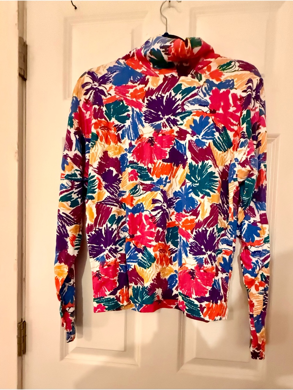 Vintage Vibrant Floral Print Turtleneck Top - Multicolor
